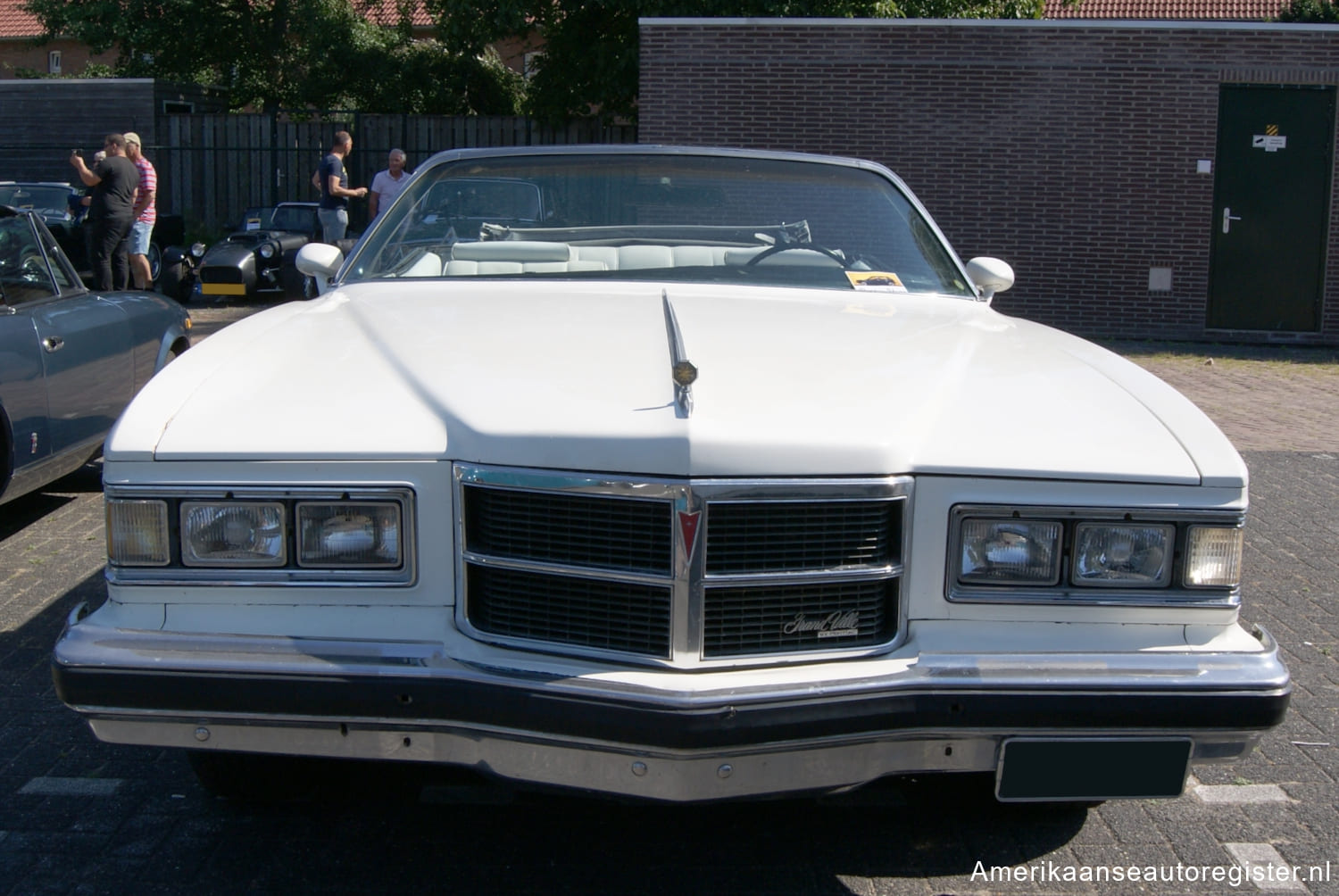 Pontiac Grand Ville uit 1975